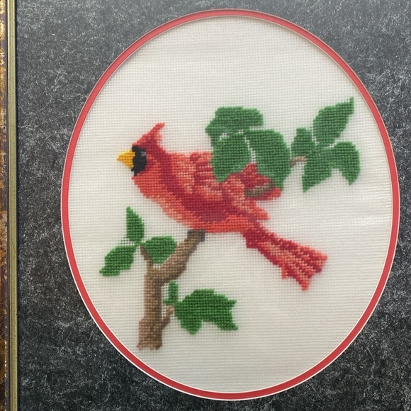 2 Vintage bird needlepoint framed art - Picture 8 of 16